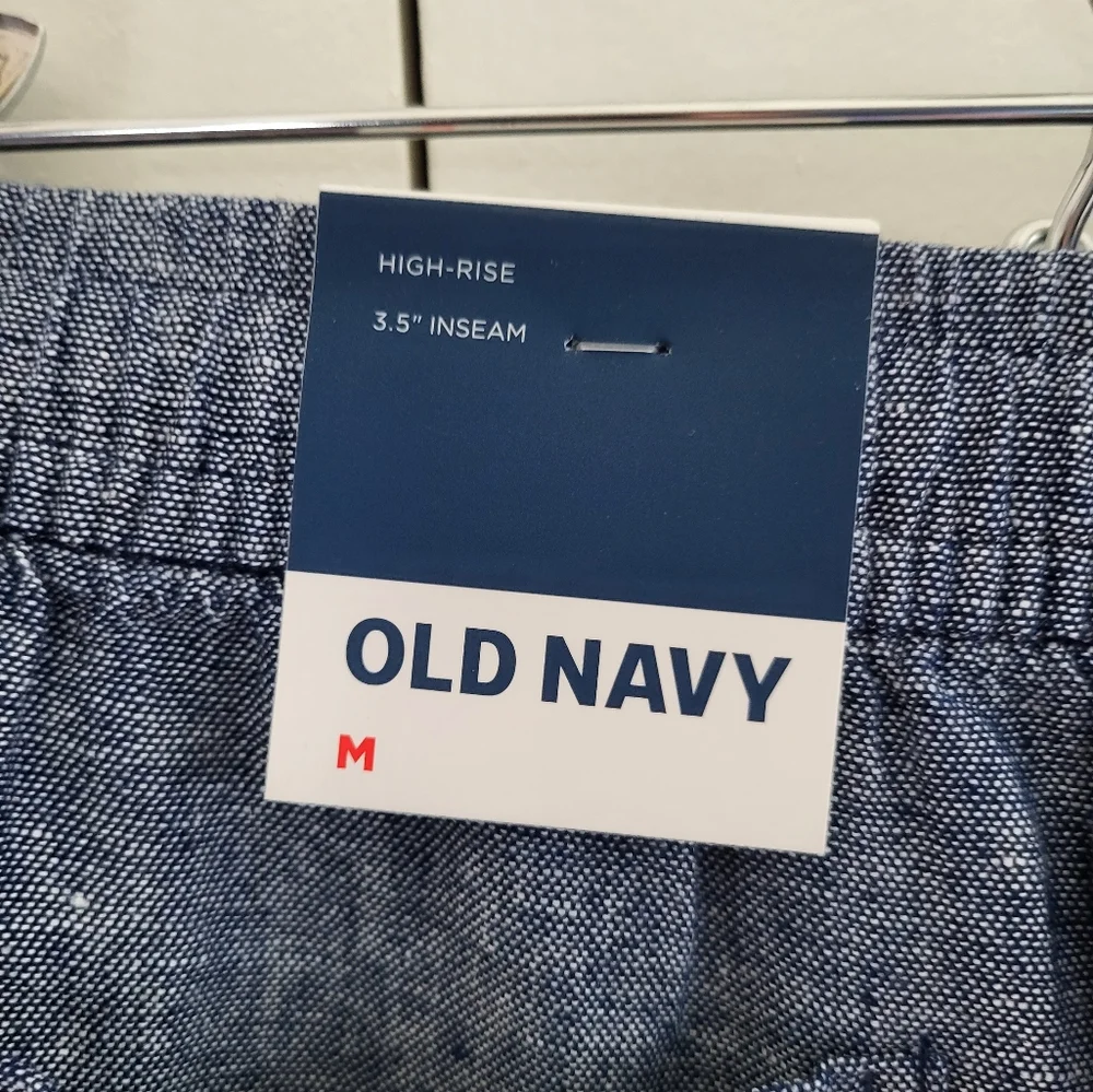 Shorts NWT - Picture 3 of 3